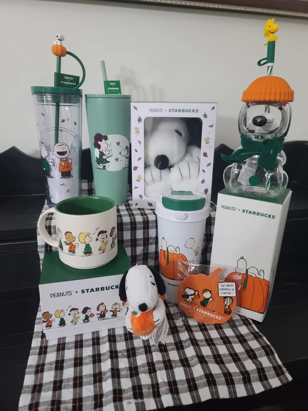 Starbucks + Peanuts 8 Piece Bundle